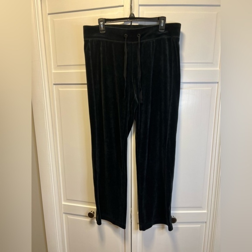 Eddie Bauer Women’s Velour Sweatpants Size Women’s Large Color Black